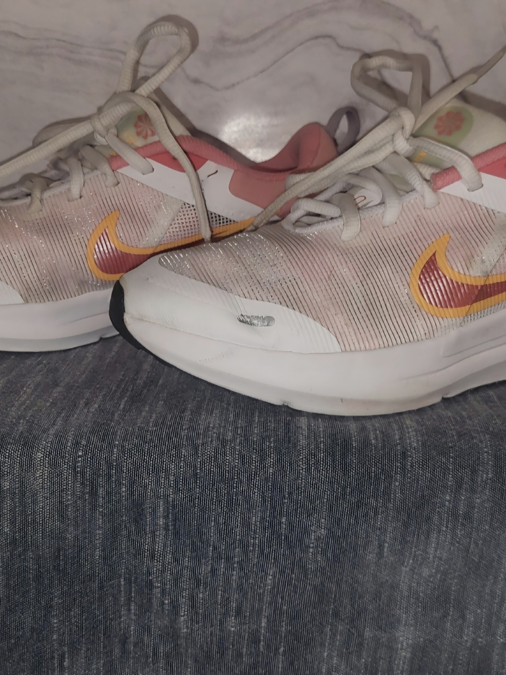 Nike Women's White Pink and Yellow Athletic Sneakers